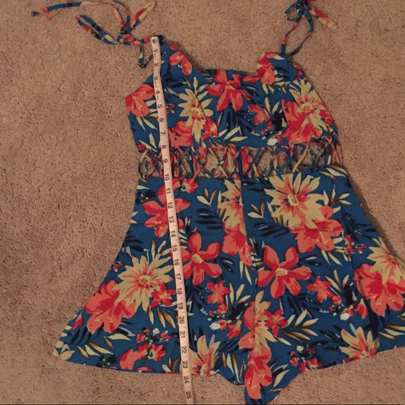 Topshop Floral Romper - Picture 8 of 8